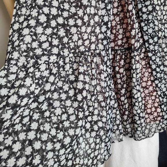 Floral tunic blouse - Picture 5 of 7